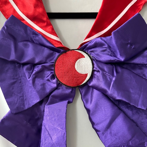 Sailor Mars Costume - Picture 2 of 10
